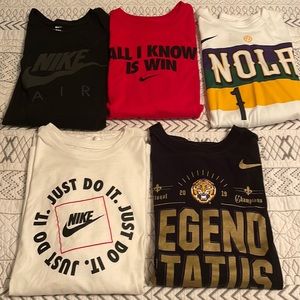 5 size large never worn Nike t shirts